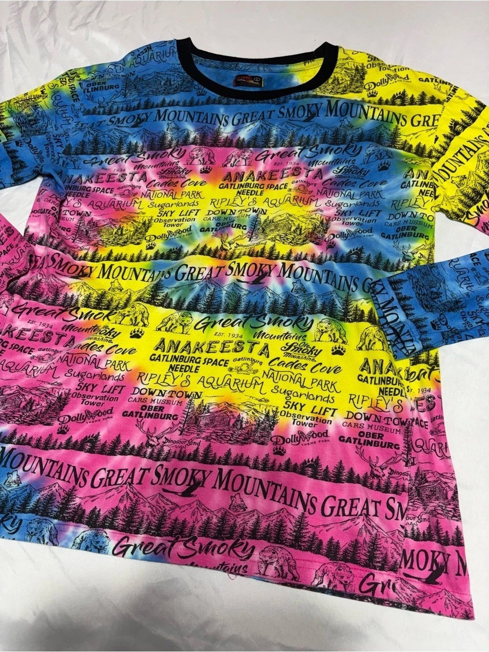 Jasper Fashion Smoky Mountains All Over Print Long Sleeve Tee Large